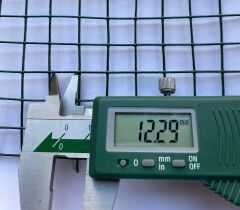 Yeşil Pvc Kaplamalı Puntalı Tel 12MM x 12MM Göz Arası 0,90MM Kalınlık, 100CM Yüksekliğinde 15mt